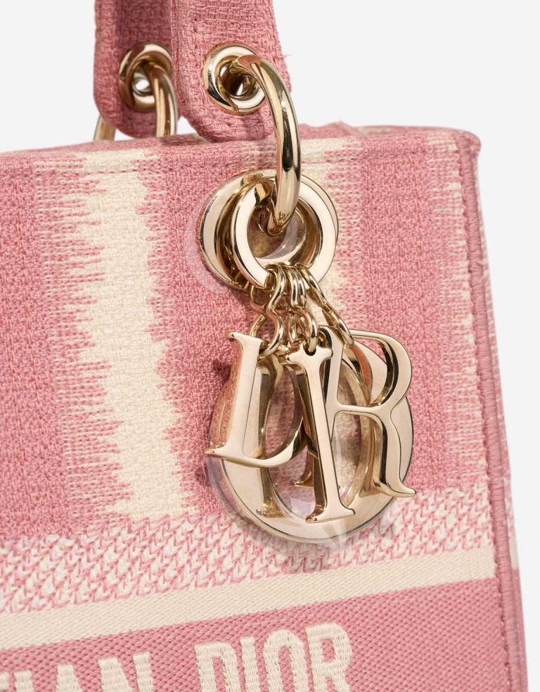 Dior Lady D-Lite Medium Canvas Pink Closing System | Sell your designer bag