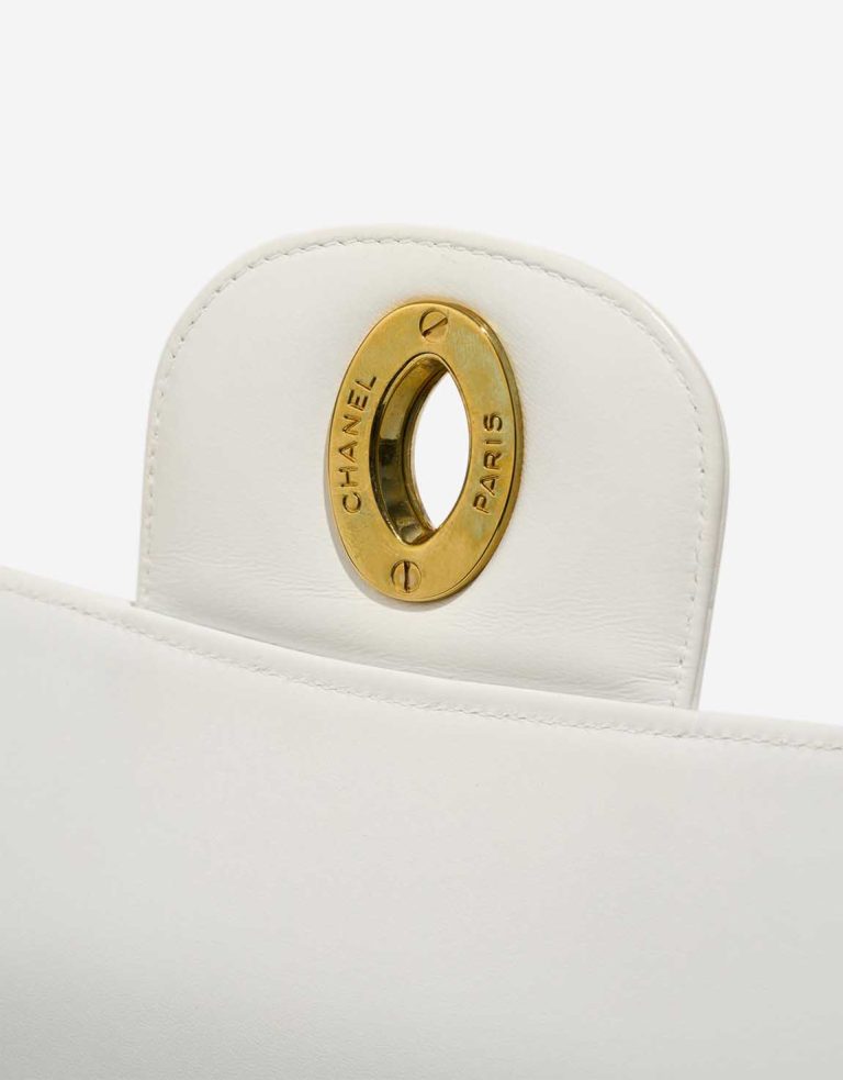 Chanel Timeless Jumbo Lamb White Signs of wear | Sell your designer bag