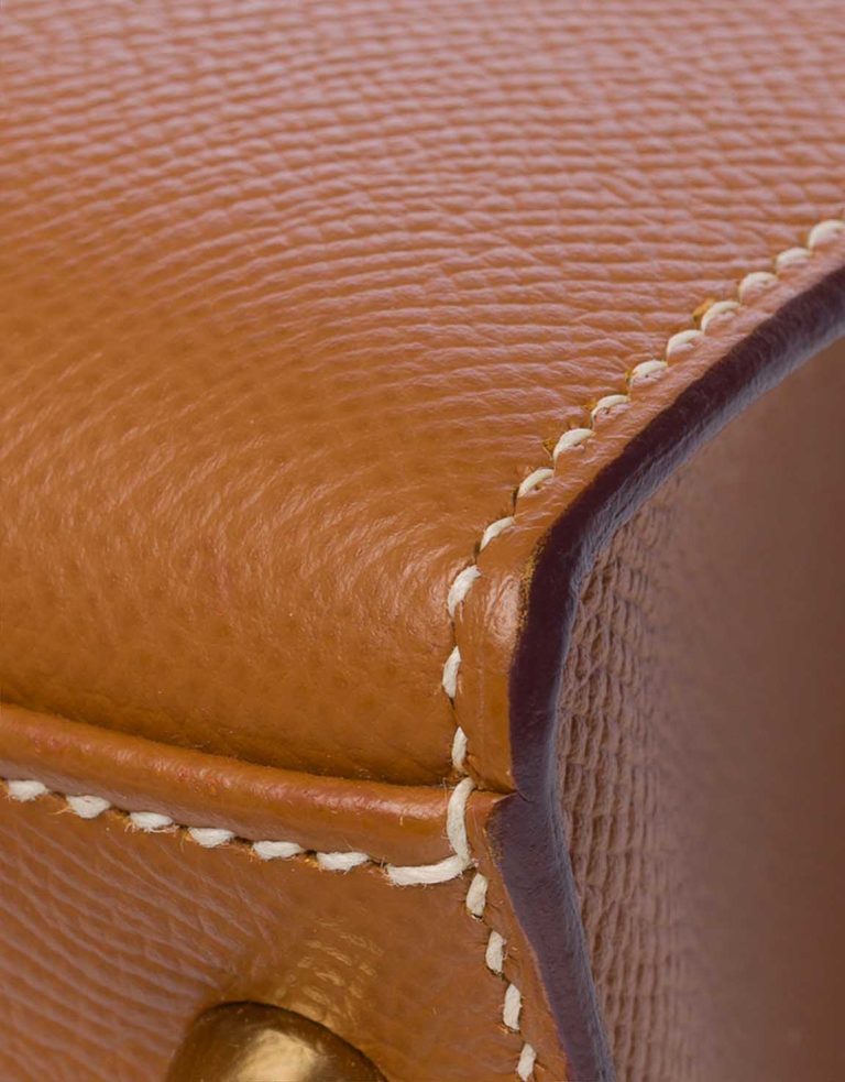 Hermès Kelly 28 Epsom Gold Signs of wear | Sell your designer bag