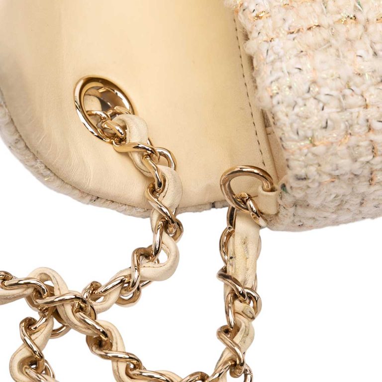 Chanel Timeless Mini Rectangular Tweed Cream Signs of wear | Sell your designer bag