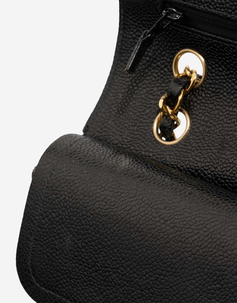 Chanel Timeless Medium Caviar Black Signs of wear | Sell your designer bag