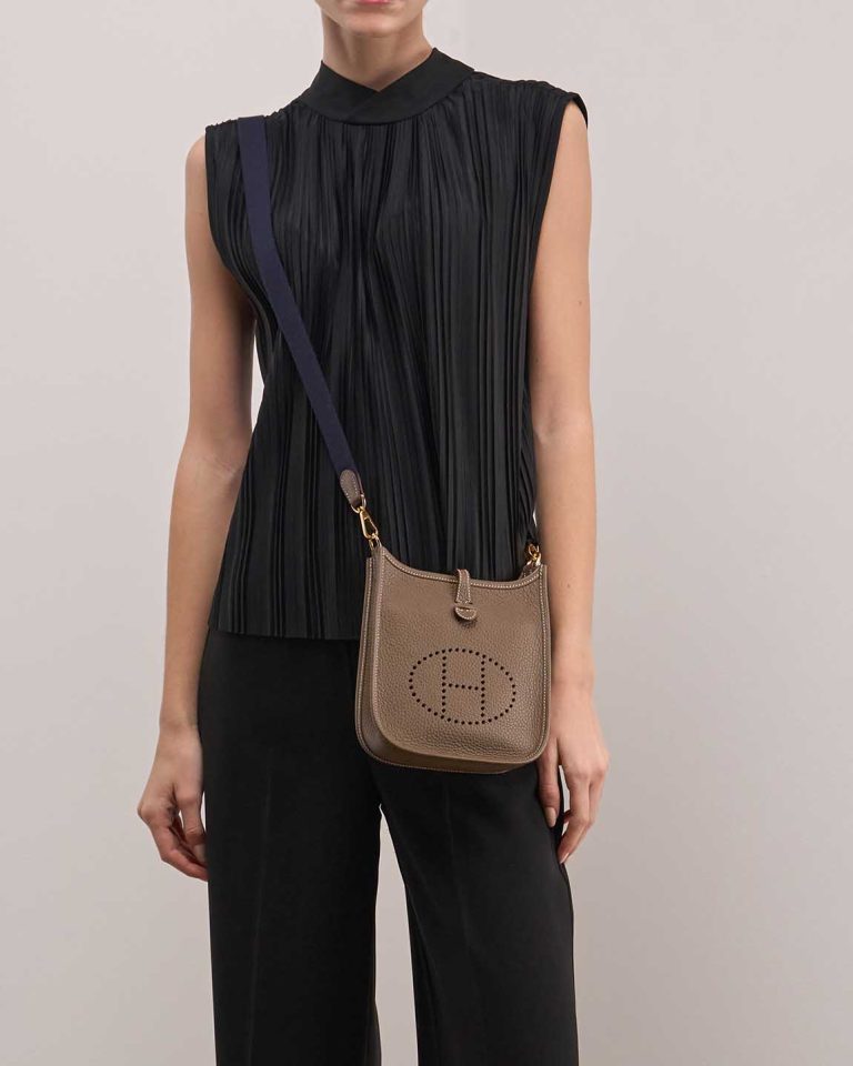 Hermès Evelyne 16 Clémence Étoupe Front | Sell your designer bag