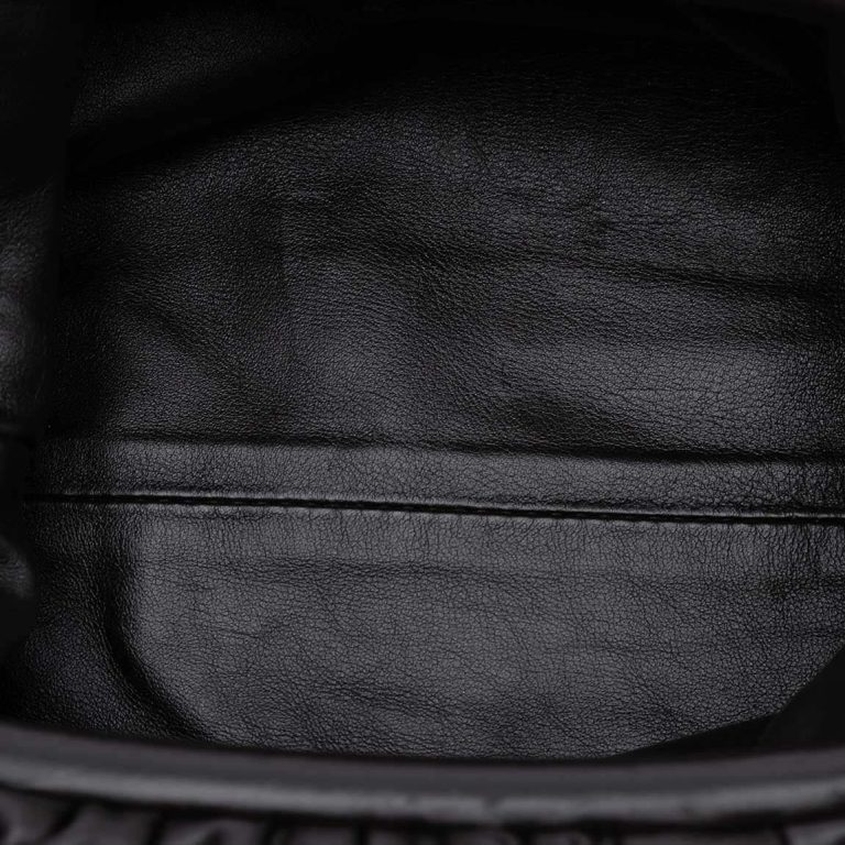 Bottega Veneta Pouch Mini Lamb Black Inside | Sell your designer bag