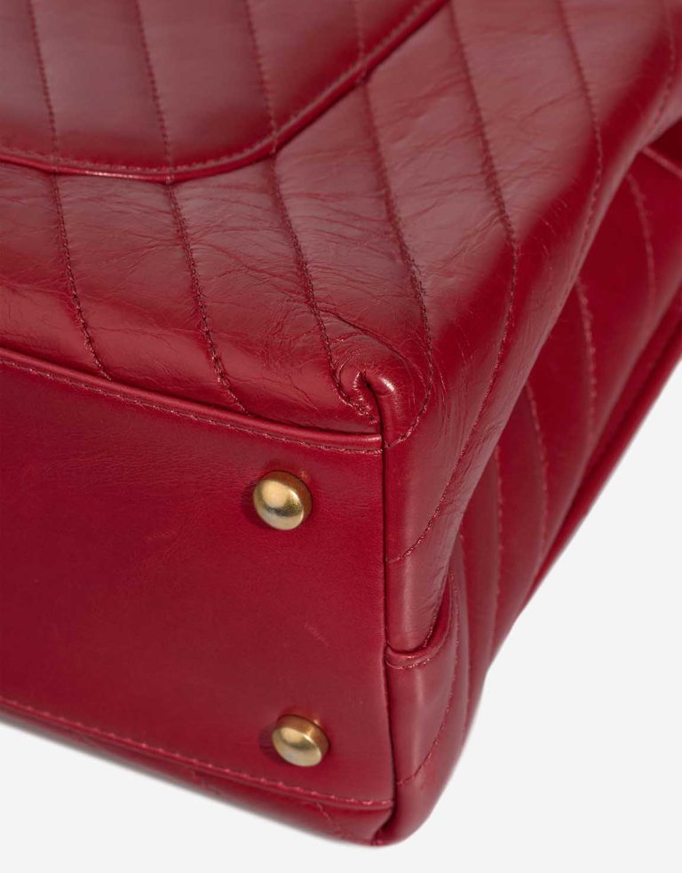 Chanel Timeless Handle Medium Crinkled Calf Red Signs of wear | Sell your designer bag