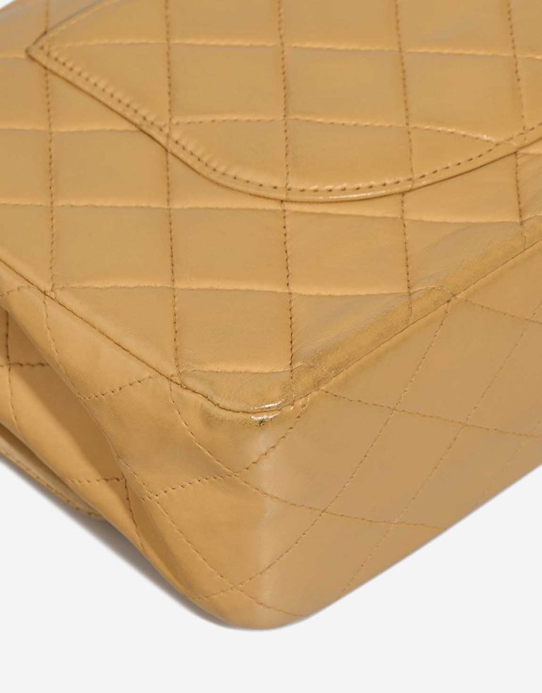 Chanel Timeless Medium Lamb Beige Signs of wear | Sell your designer bag