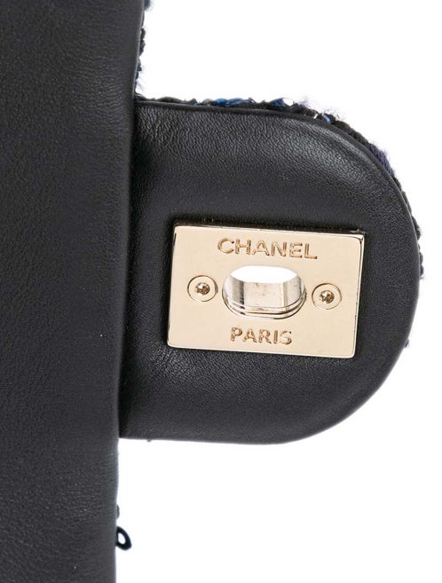 Chanel Flap Bag Medium Pearl Handel Tweed Black / Multicolor Closing System | Sell your designer bag