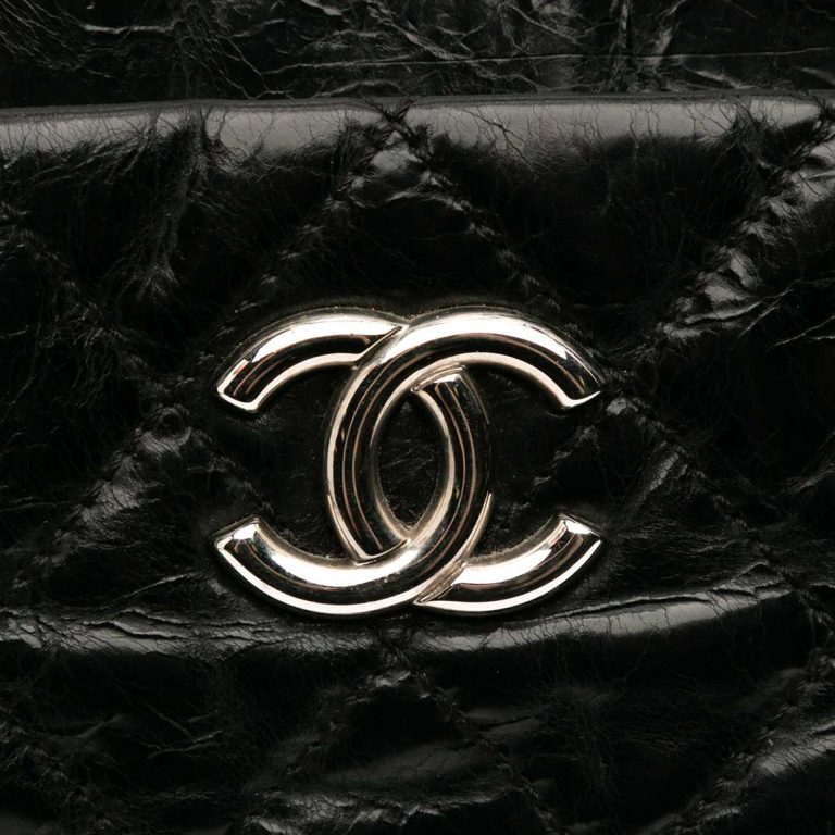 Chanel Executive Tote Medium Calf Black Front | Sell your designer bag
