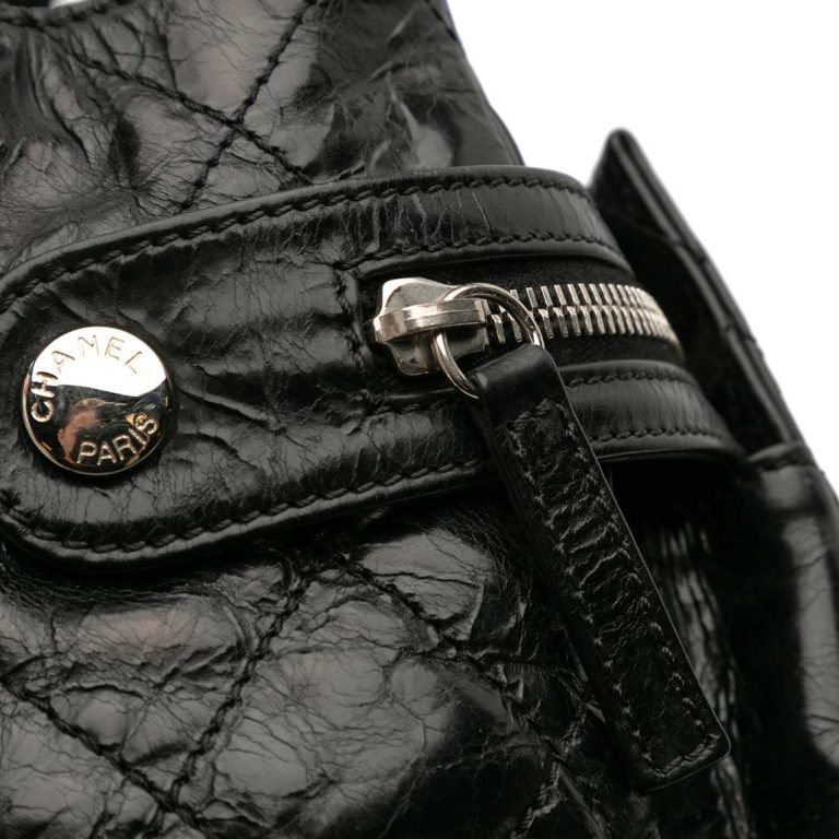 Chanel Executive Tote Medium Calf Black Signs of wear | Sell your designer bag