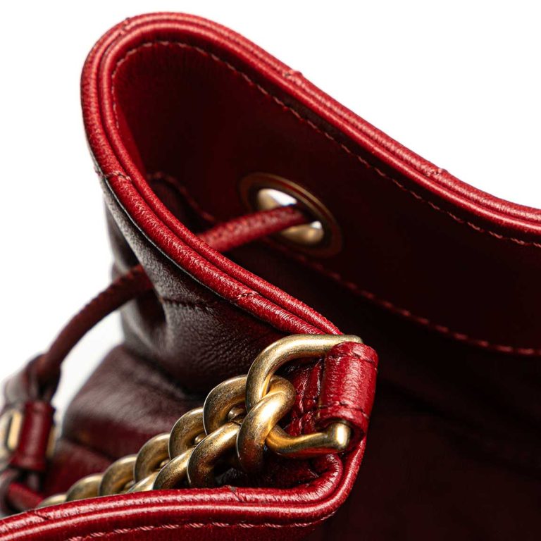 Chanel Bucket Bag Lamb Red Signs of wear | Sell your designer bag