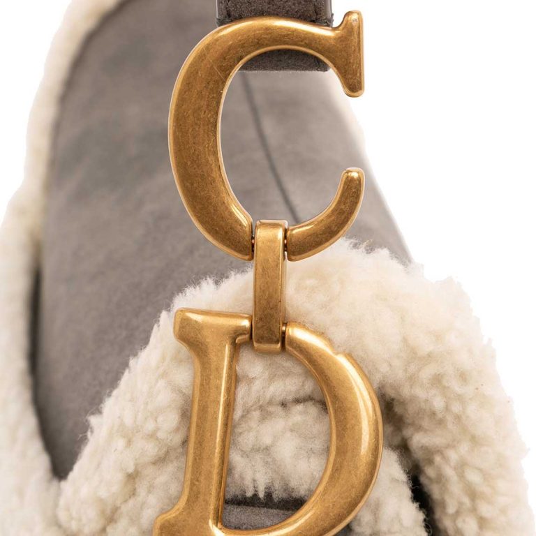 Dior Saddle Medium Shearling Grey / White Signs of wear | Sell your designer bag