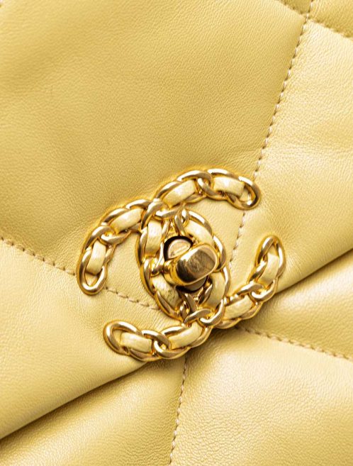 Chanel 19 Flap Bag Lamb Yellow Closing System | Sell your designer bag