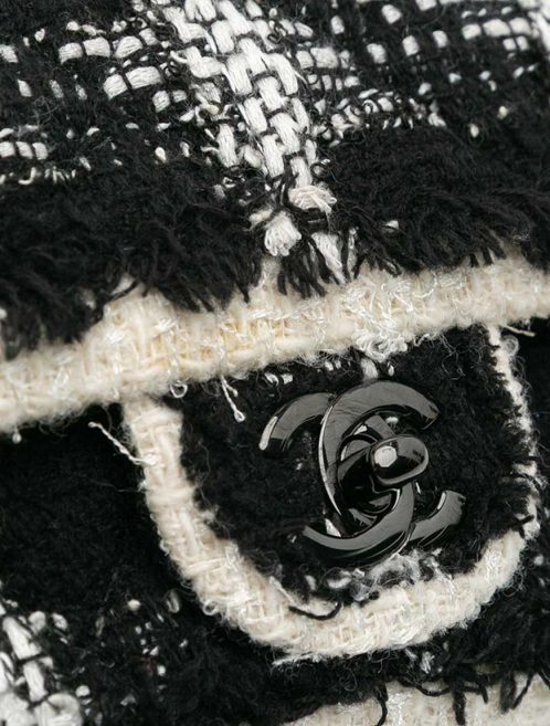Chanel Timeless Mini Rectangular Tweed Beige / Black / White Closing System | Sell your designer bag