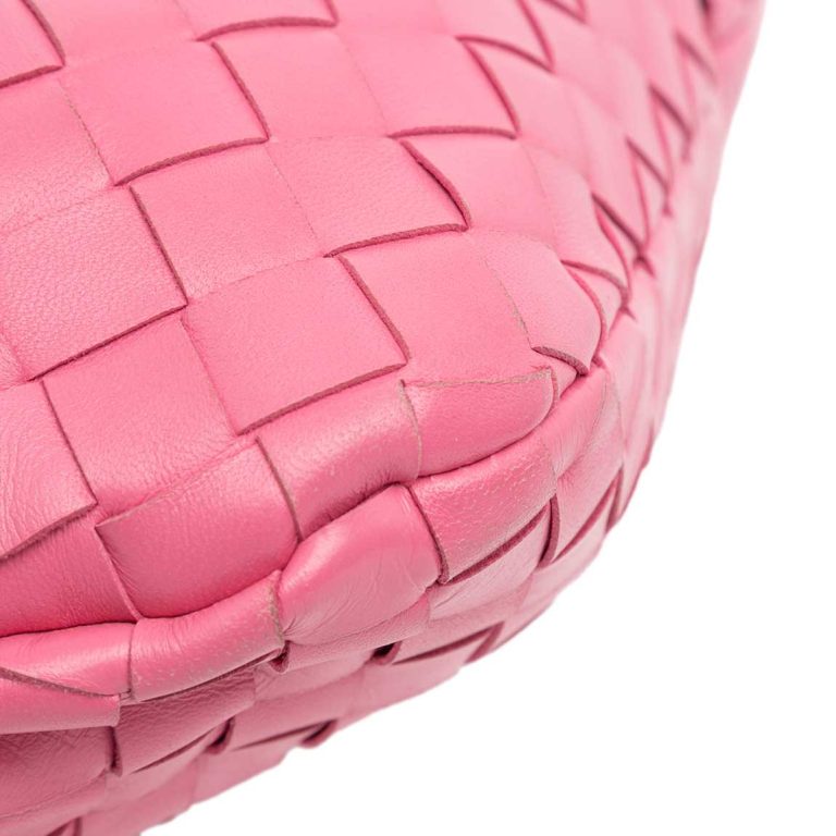 Bottega Veneta Jodie Mini Lamb Pink Signs of wear | Sell your designer bag