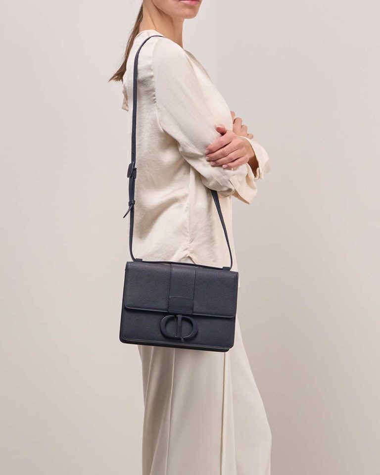 Dior 30 Montaigne Calf Dark Blue on Model | Sell your designer bag