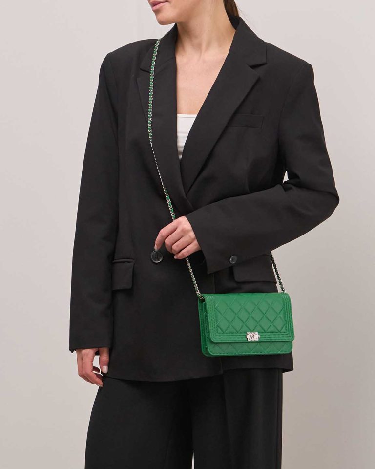 Chanel Boy Wallet On Chain Lamb Green Front | Sell your designer bag
