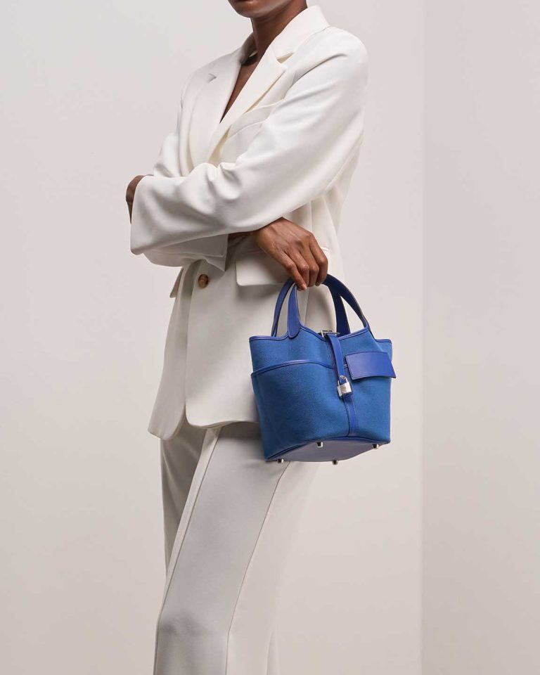 Hermès Picotin 18 Toile Goeland / Swift Bleu Royal Front | Sell your designer bag