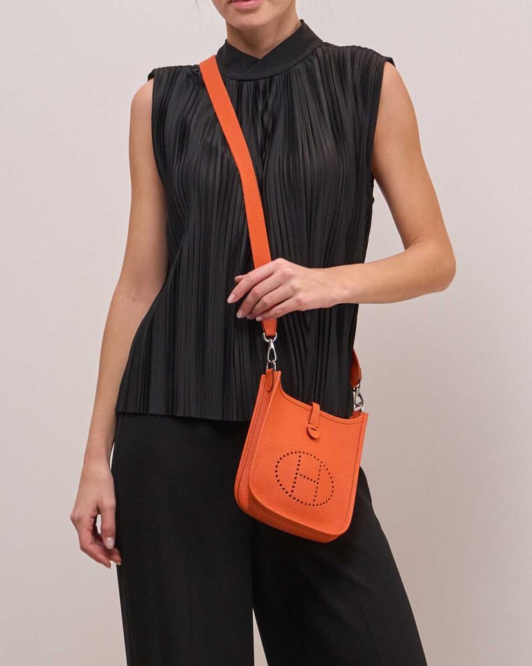 Hermès Evelyne 16 Taurillon Clémence Feu Front | Sell your designer bag