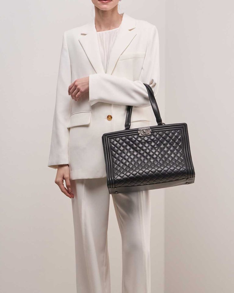 Chanel Boy Medium Lamb Black Front | Sell your designer bag