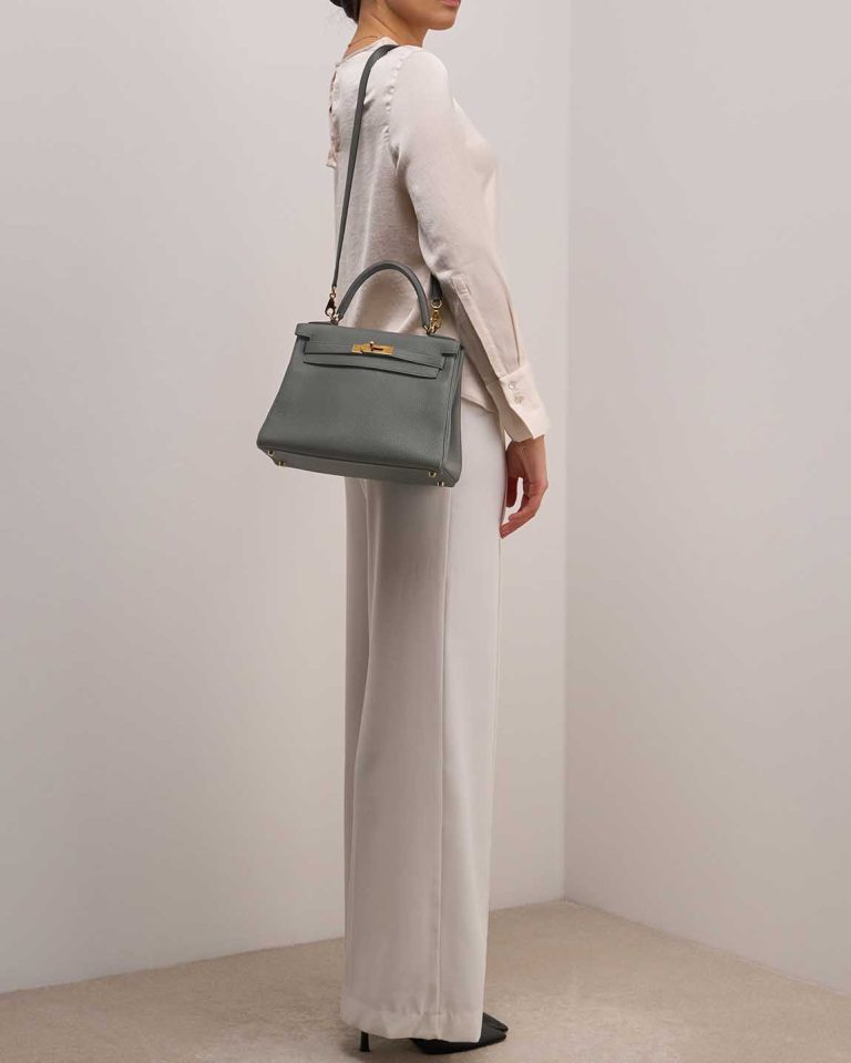 Hermès Kelly 28 Vert Amande Front | Sell your designer bag