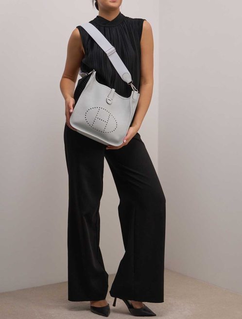 Hermès Evelyne 29 Clémence Bleu Pale on Model | Sell your designer bag