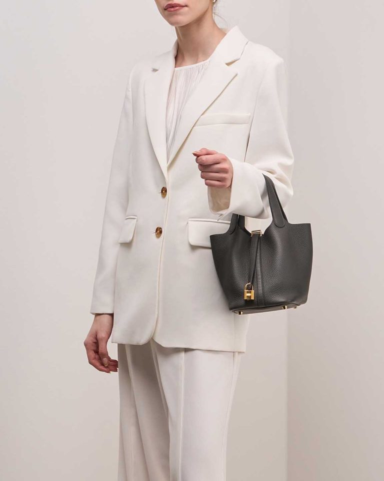 Hermès Picotin 18 Taurillon Clémence Dark Bronze Front | Sell your designer bag