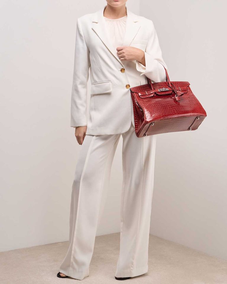 Hermès Birkin 35 Porosus Crocodile Rouge H on Model | Sell your designer bag