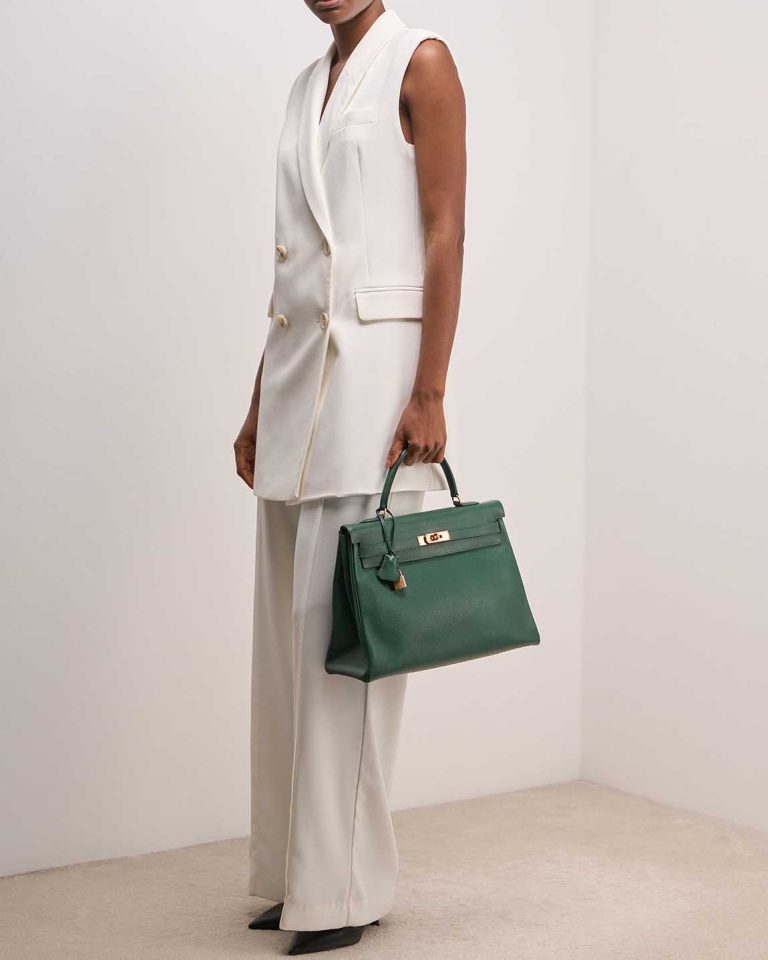 Hermès Kelly 35 Ardennes Vert Anglais on Model | Sell your designer bag
