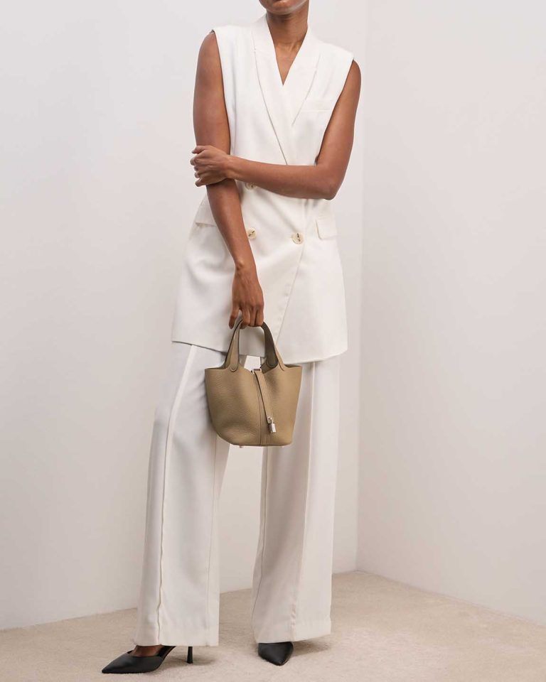 Hermès Picotin 18 Taurillon Clémence Beige Marfa on Model | Sell your designer bag
